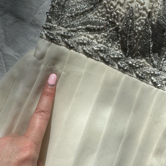 Aidan Mattox ivory beaded gown - Picture 10 of 11